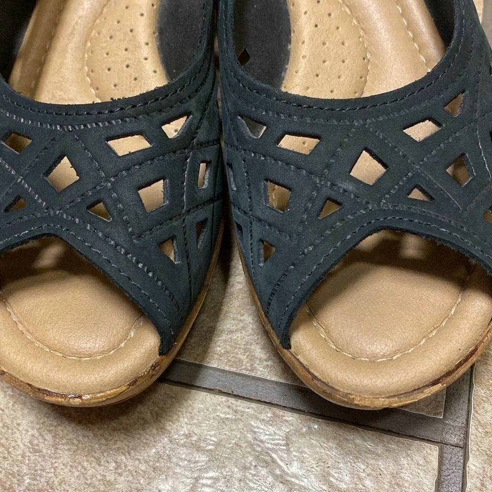 Spring Step Italian Size 4.5 Leather Sandals/Wedges Summer Fall